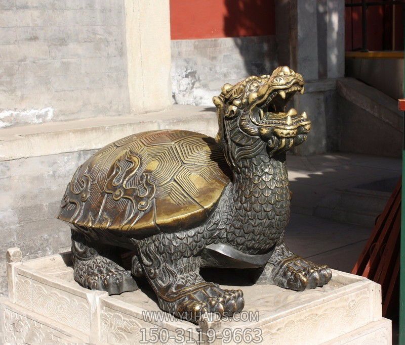 公園里擺放的張嘴的玻璃鋼創(chuàng)意龍龜?shù)袼?>
                                <h2>公園里擺放的張嘴的玻璃鋼創(chuàng)意龍龜?shù)袼?參數(shù)說明</h2>
                                                                        <table>
                                      <tr>
                                        <th>產(chǎn)品標題</th>
                                        <td>公園里擺放的張嘴的玻璃鋼創(chuàng)意龍龜?shù)袼?/td>
                                      </tr>
                                      <tr>
                                        <th>發(fā)布時間</th>
                                        <td>2023-05-30 12:25</td>
                                      </tr>
                                      <tr>
                                        <th>價格</th>
                                        <td><span>電話咨詢</td>
                                      </tr>
                                                                              <tr>
                                          <th>雕刻內(nèi)容</th>
                                          <td>龍、龍龜</td>
                                        </tr>
                                                                              <tr>
                                          <th>應用場所</th>
                                          <td>公園</td>
                                        </tr>
                                                                              <tr>
                                          <th>制作材質(zhì)</th>
                                          <td>玻璃鋼</td>
                                        </tr>
                                                                          </table>
                                <h2>公園里擺放的張嘴的玻璃鋼創(chuàng)意龍龜?shù)袼?詳細說明</h2>
                                <p>玉海雕塑是一家綜合性的雕塑公司，擁有多款公園里擺放的張嘴的玻璃鋼創(chuàng)意龍龜?shù)袼苣Ｐ?，可加工定制多種公園里擺放的張嘴的玻璃鋼創(chuàng)意龍龜?shù)袼?，支持材質(zhì)、樣式、風格、尺寸大小等方面的調(diào)整修改定制。我們所加工制作的公園里擺放的張嘴的玻璃鋼創(chuàng)意龍龜?shù)袼苜|(zhì)優(yōu)價廉，遍布全國多個省市地區(qū)，想要了解更多案例圖片，請電話或微信咨詢。材質(zhì)、大小、樣式等都可以按需定制，還可根據(jù)您提供給的公園里擺放的張嘴的玻璃鋼創(chuàng)意龍龜?shù)袼軜訄D進行制作！如有相關需求，歡迎致電（微信同號）：<span>150-3119-9663</span></p>
                                                                <div   class=