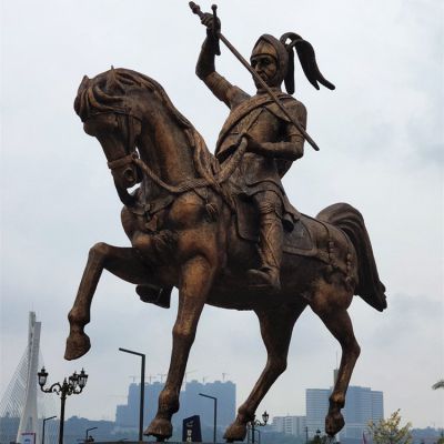 廣場(chǎng)擺放鍛銅古代騎馬將軍人物雕塑