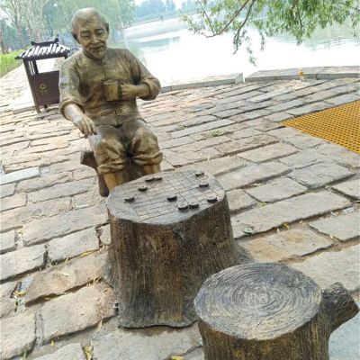 玻璃鋼樹(shù)墩，棋盤(pán)，老頭，公園情景雕塑