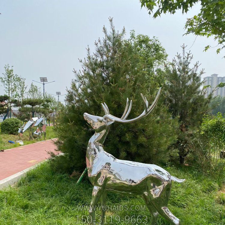 不銹鋼鏡面小鹿幾何切面梅花鹿雕塑戶(hù)外公園裝飾金屬動(dòng)物擺件雕塑