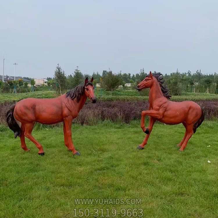 玻璃鋼仿真動(dòng)物馬雕塑