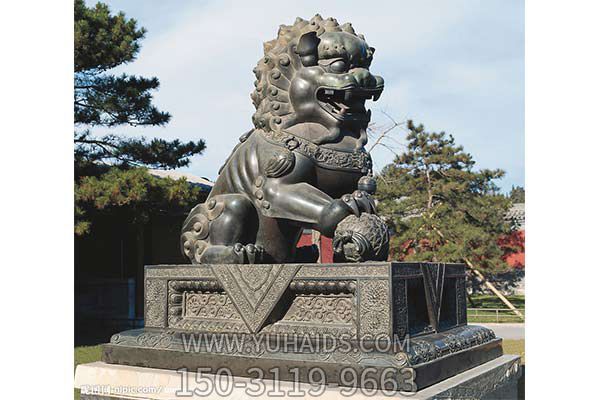 獅子雕塑-公園景區(qū)戶外大型仿真動物青石石雕獅子雕塑