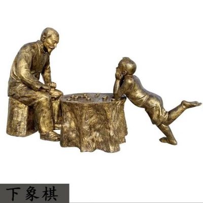 玻璃鋼仿銅戶(hù)外園林景觀(guān)下象棋的人物雕塑