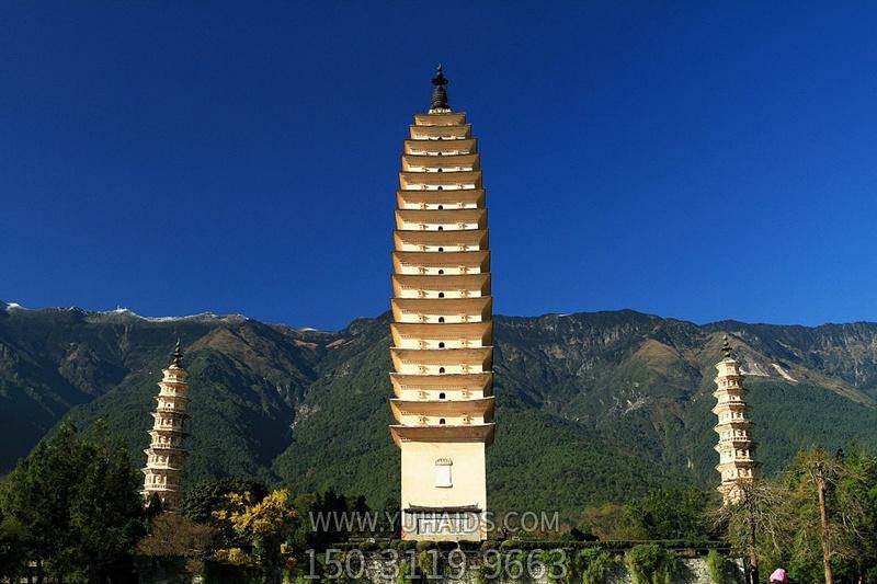 中國寺廟多層佛塔景觀(guān)雕塑