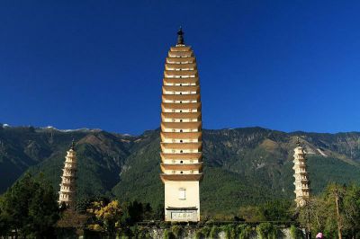 中國寺廟多層佛塔景觀(guān)