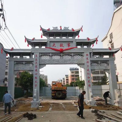 小區裝飾大型仿古建三門(mén)石牌坊雕塑