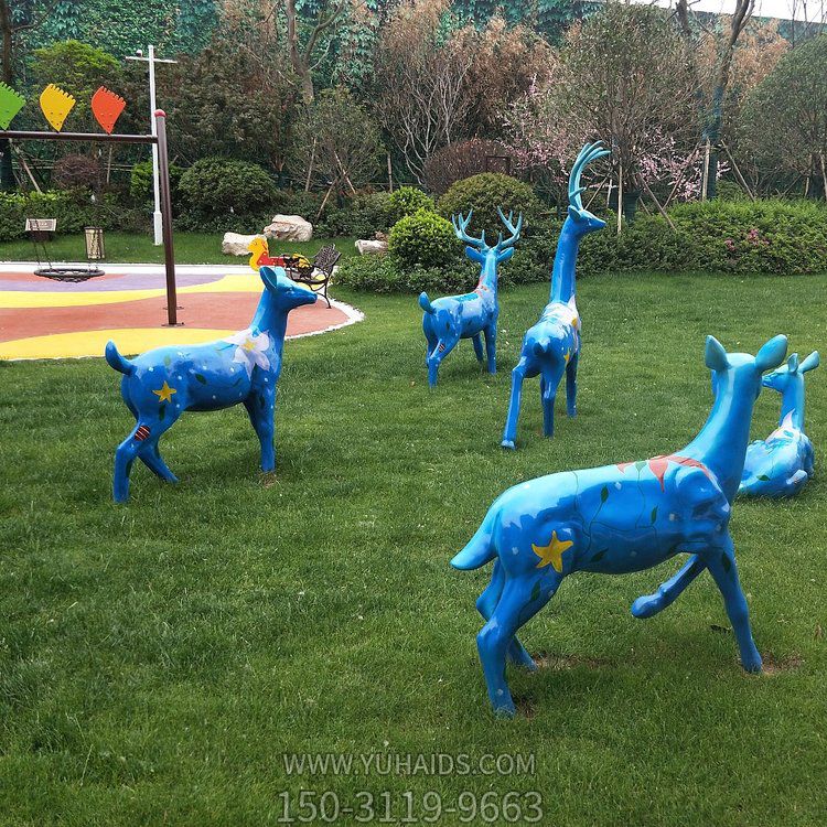 梅花鹿，公園草坪裝飾動物擺件雕塑