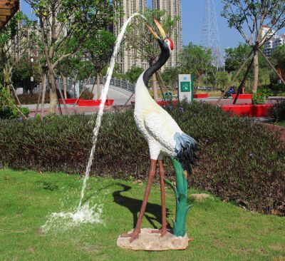 公園創(chuàng  )意噴漆玻璃流水的丹頂鶴雕塑