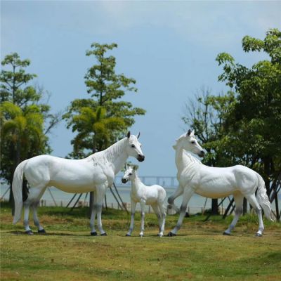 動(dòng)物園草地裝飾大型玻璃鋼仿真白馬雕塑