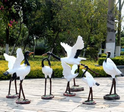 公園景觀玻璃鋼彩繪鶴雕塑